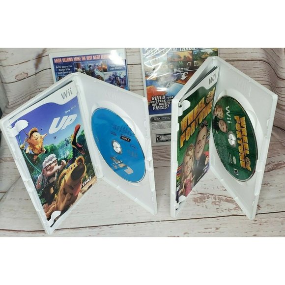 THQ Megamind, Hotwheels, Up & Wheel Of Fortune Wii 4 Game Bundle No Scratches - Picture 7 of 12